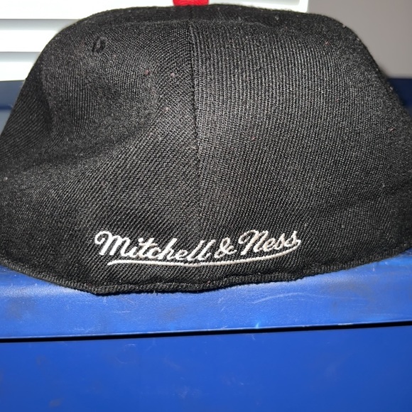 Hat - Picture 2 of 4